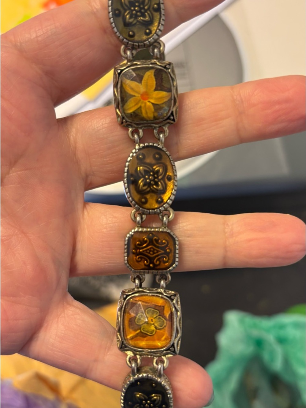5/$30 Vintage Bracelet - Picture 7 of 8